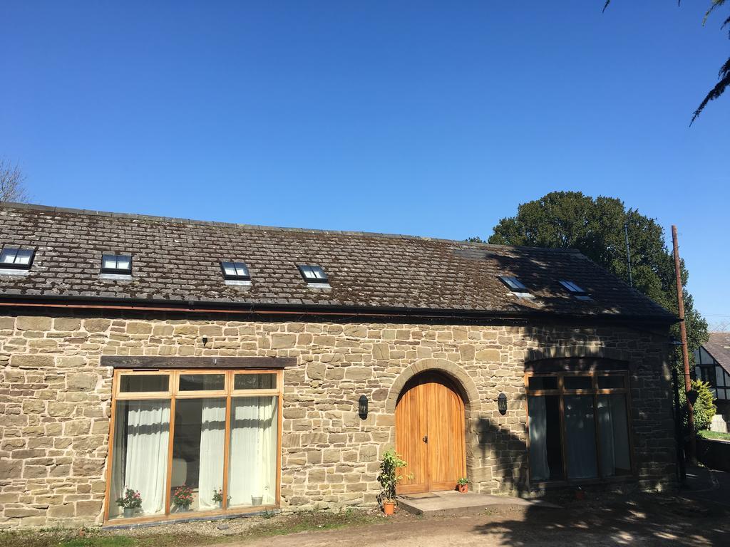 The Stables Villa Hope Bowdler ภายนอก รูปภาพ
